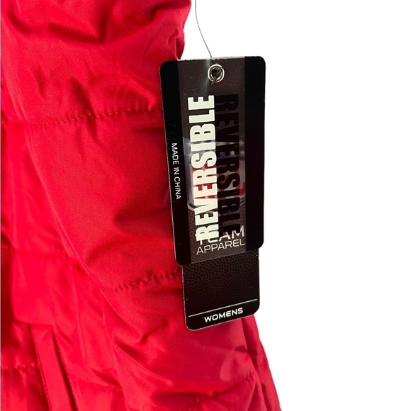 37. NWT Tamp Bay Buccaneers Women’s Reversible Full-Zip Vest - Picture 5 of 9